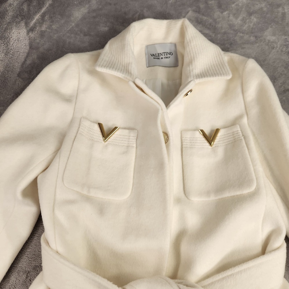 VALENTINO $6,900 Ivory Virgin Wool Silk Belted Long Coat Gold V Pockets size 38 - Picture 5 of 16
